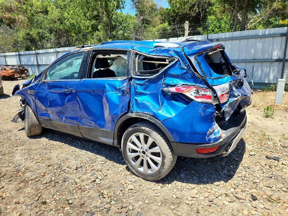 2017 FORD ESCAPE TITANIUM 2
