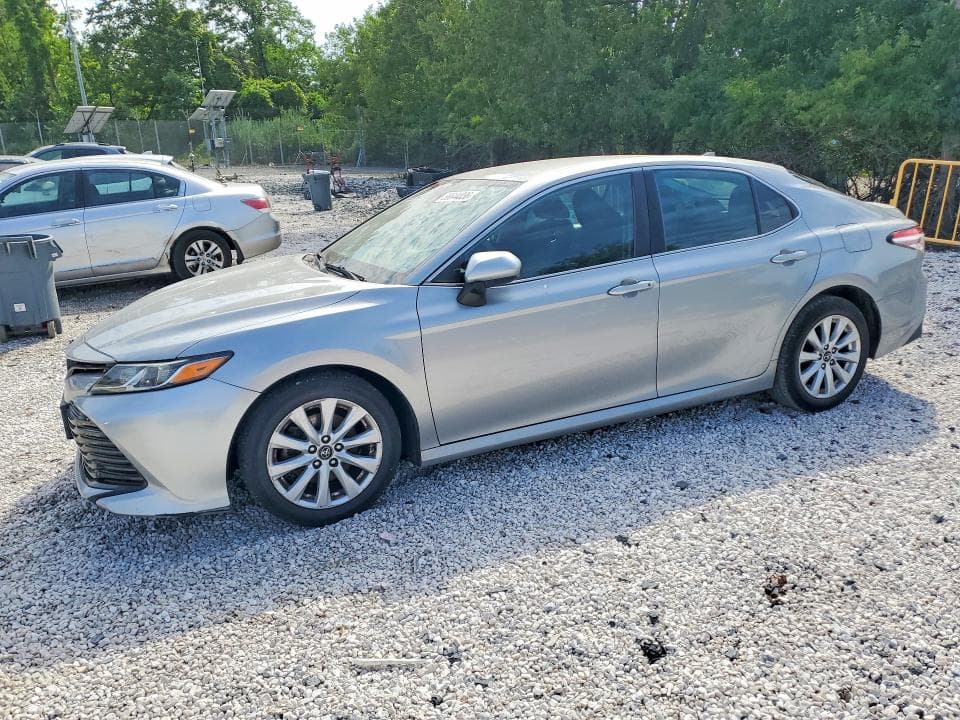 2019 TOYOTA CAMRY
