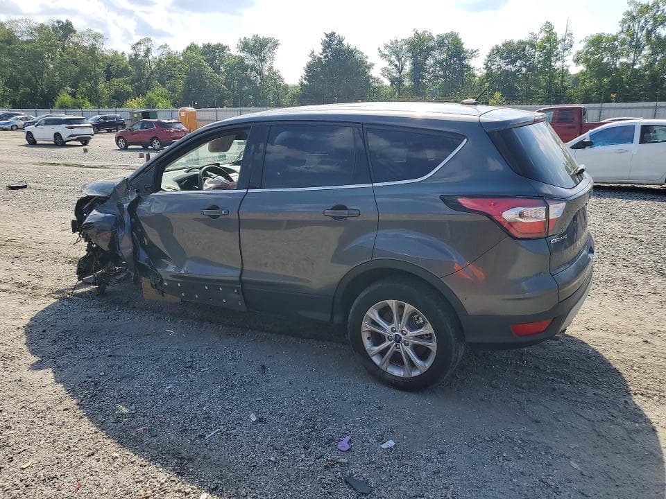 2017 FORD ESCAPE SE 2