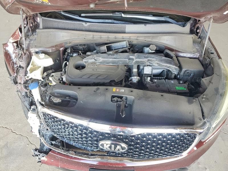 2017 KIA SORENTO EX 11