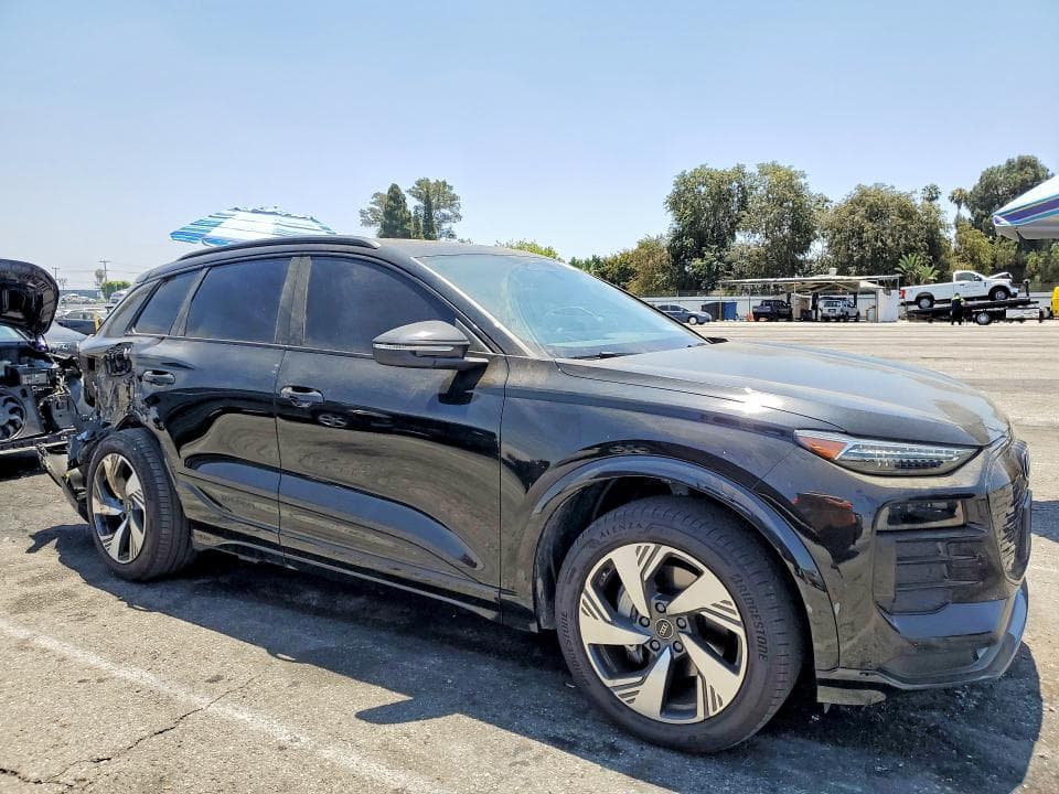 2025 AUDI Q6 E-TRON PREMIUM PLUS 4