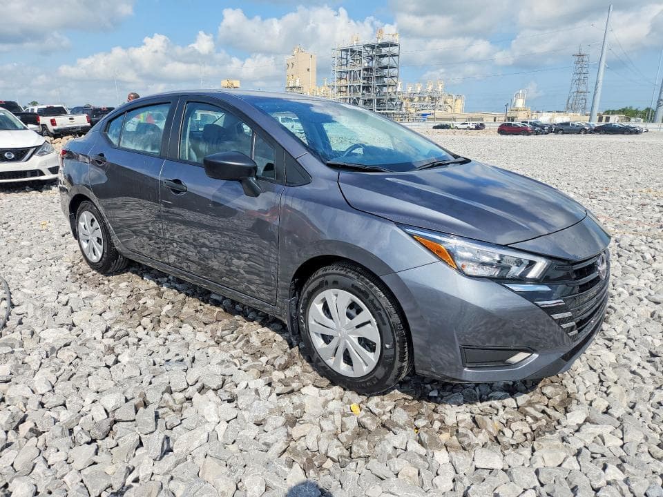 2025 NISSAN VERSA S 4