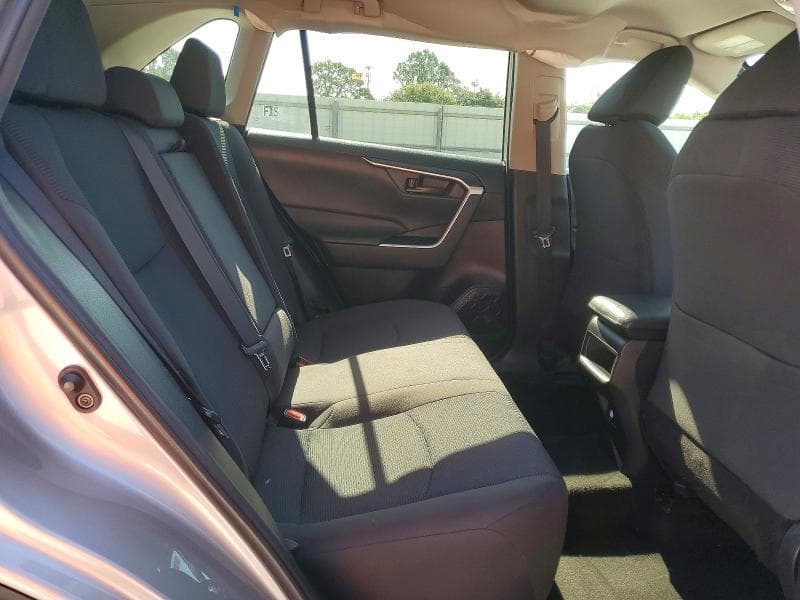 2021 TOYOTA RAV4 LE 11