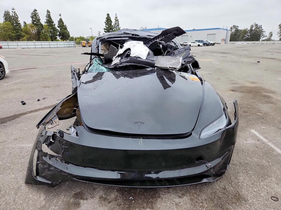 2026 TESLA MODEL 3 5