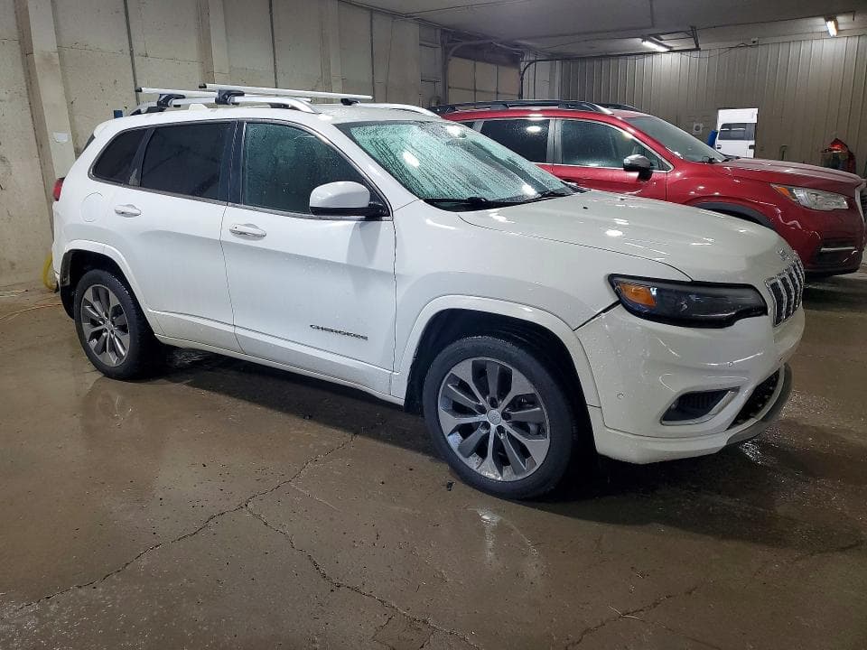 2019 JEEP CHEROKEE OVERLAND 4