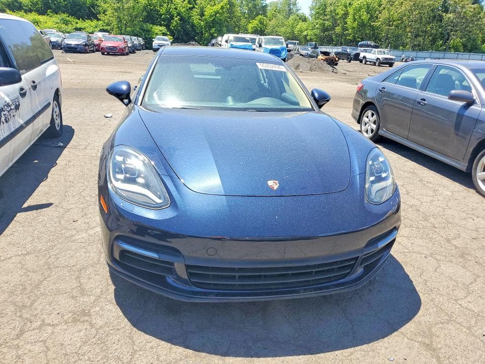 2018 PORSCHE PANAMERA 4 5