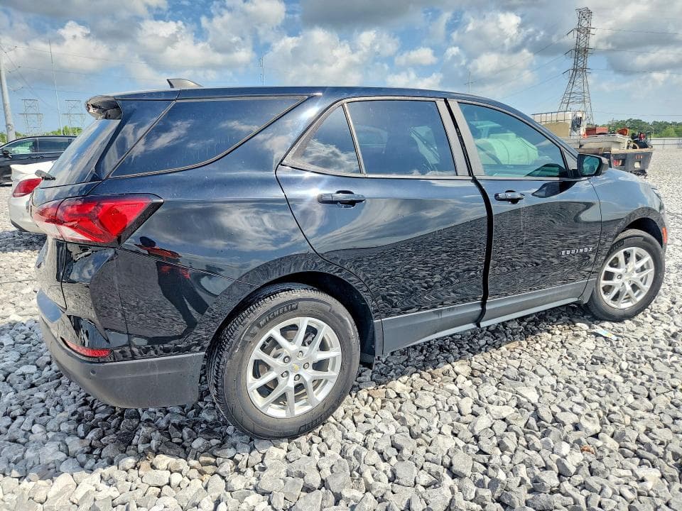 2022 CHEVROLET EQUINOX LS 3