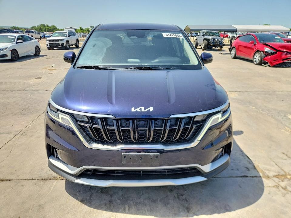 2023 KIA CARNIVAL LX 5