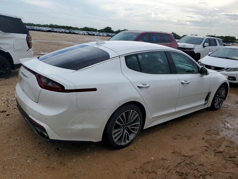 2019 KIA STINGER BASE 3