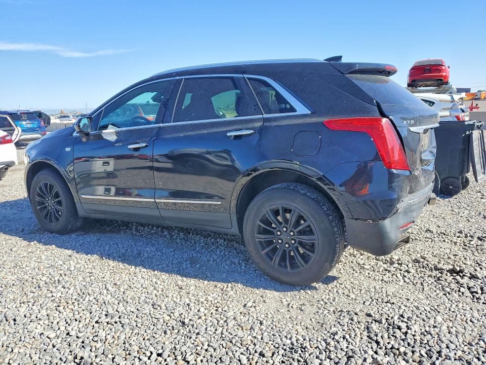2017 CADILLAC XT5 2