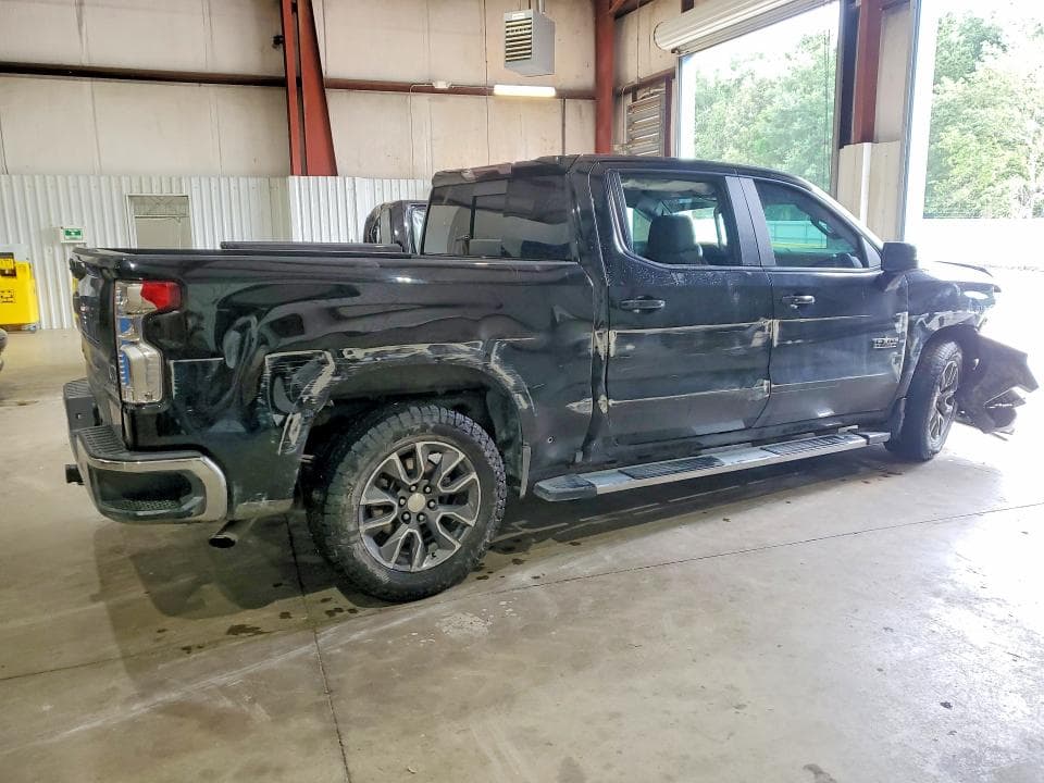 2022 CHEVROLET SILVERADO C1500 LT 3