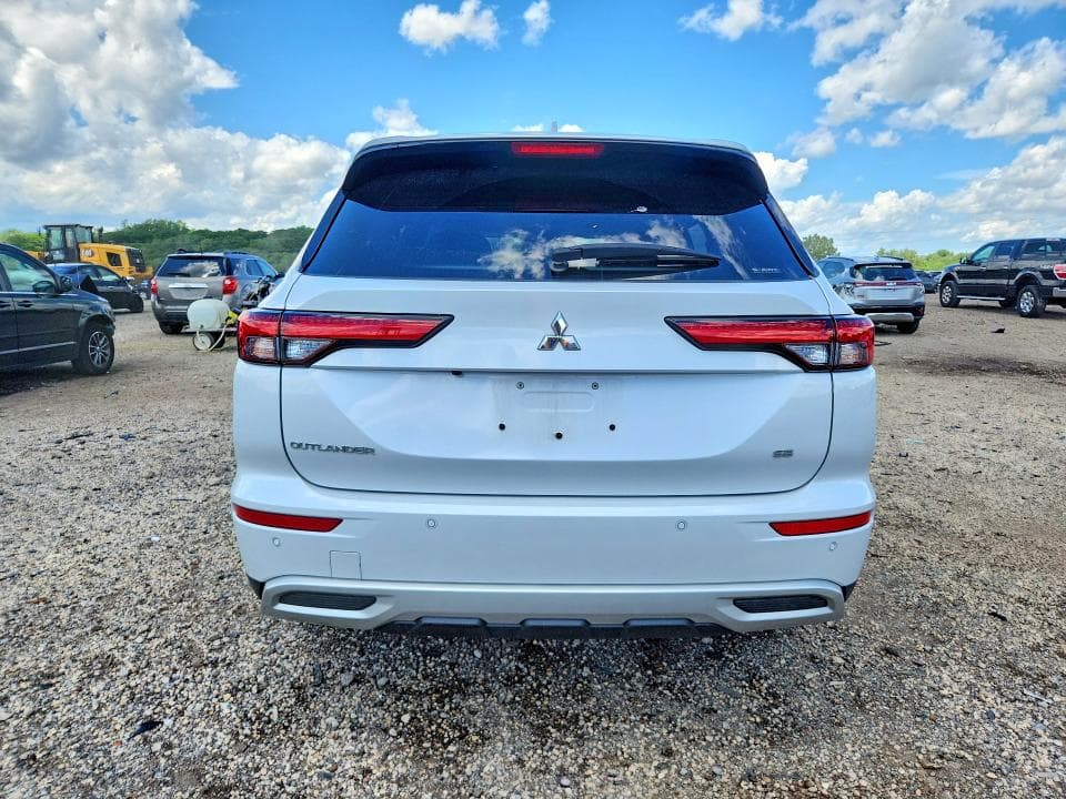 2023 MITSUBISHI OUTLANDER SE 6