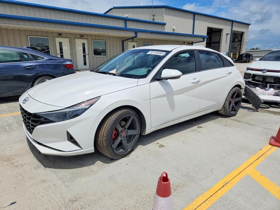 2023 HYUNDAI ELANTRA