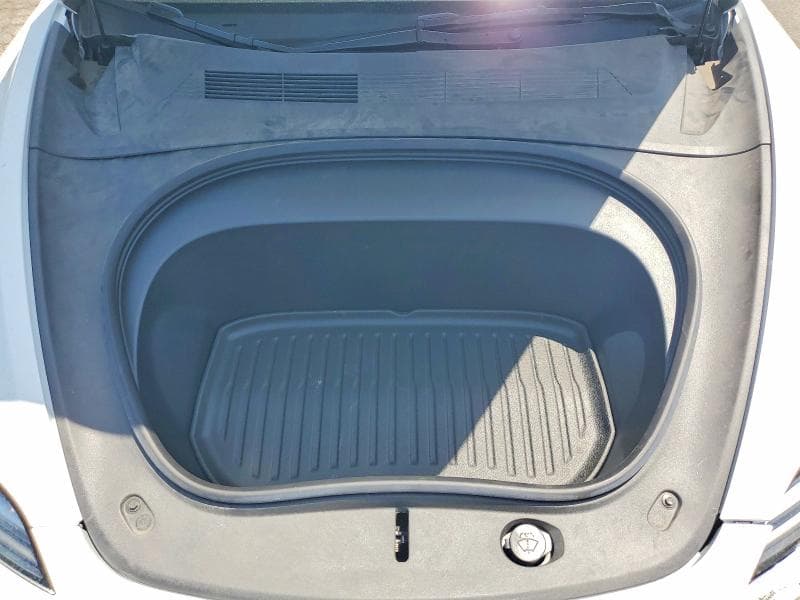 2024 TESLA MODEL 3 11