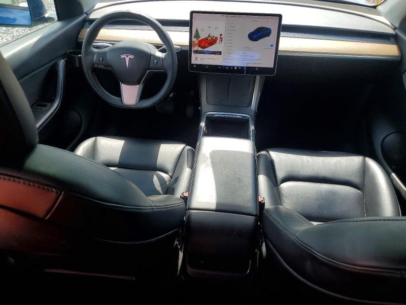 2022 TESLA MODEL Y 8