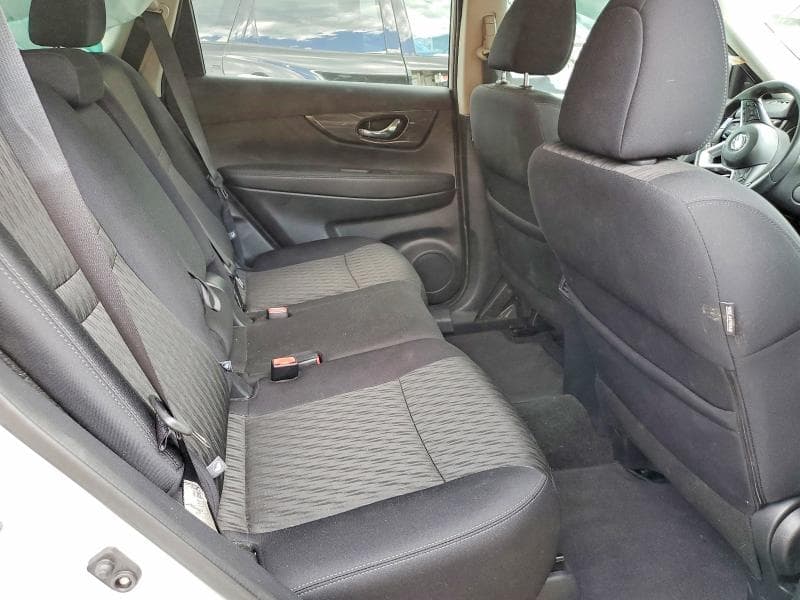 2018 NISSAN ROGUE SV 11