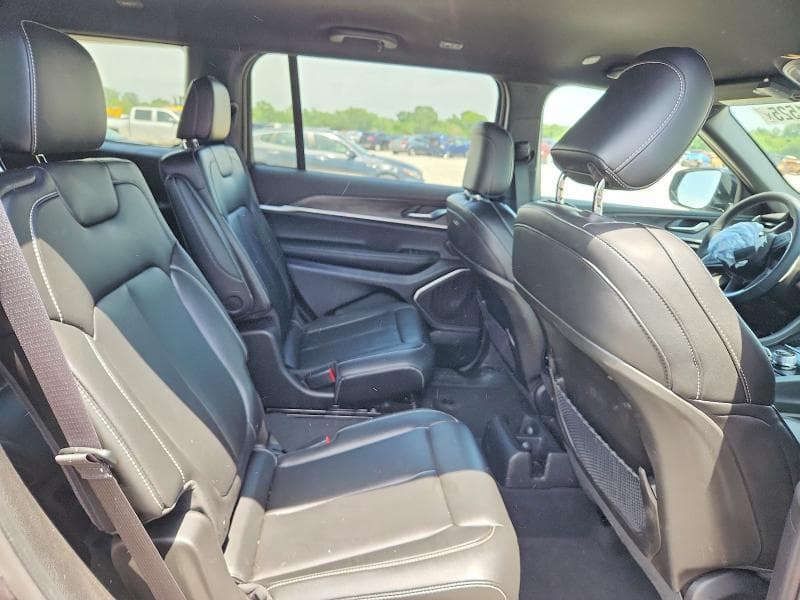 2025 JEEP GRAND CHEROKEE L LIMITED 11