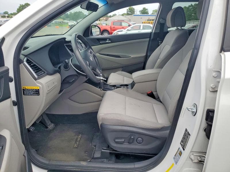 2017 HYUNDAI TUCSON SE 7