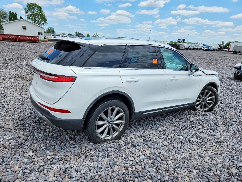 2022 LINCOLN CORSAIR 3