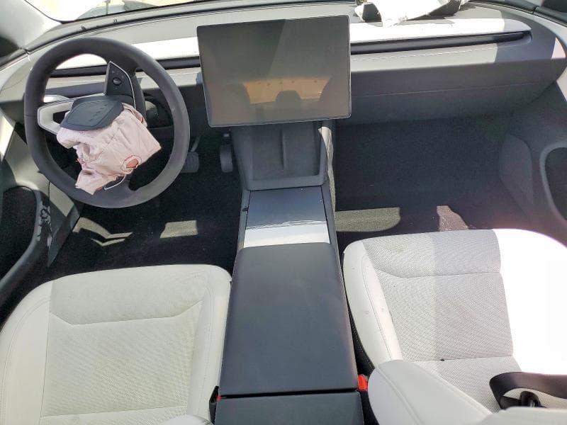 2026 TESLA MODEL 3 8