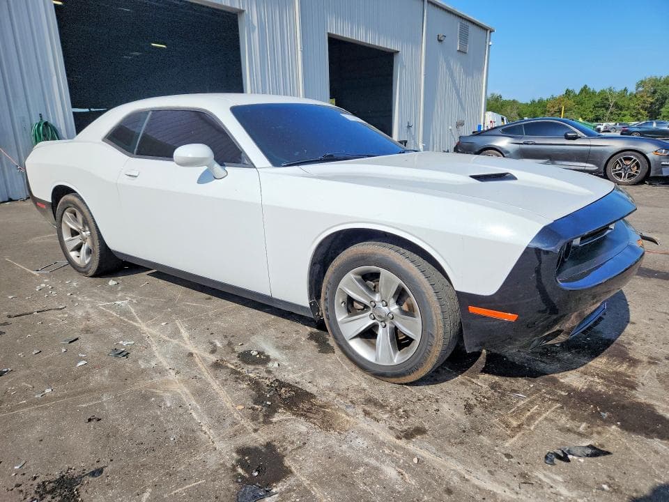 2020 DODGE CHALLENGER SXT 4