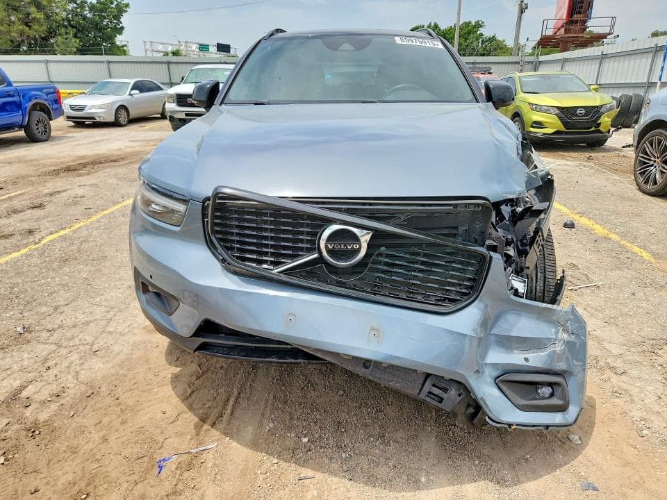 2020 VOLVO XC40 T4 R-DESIGN 5