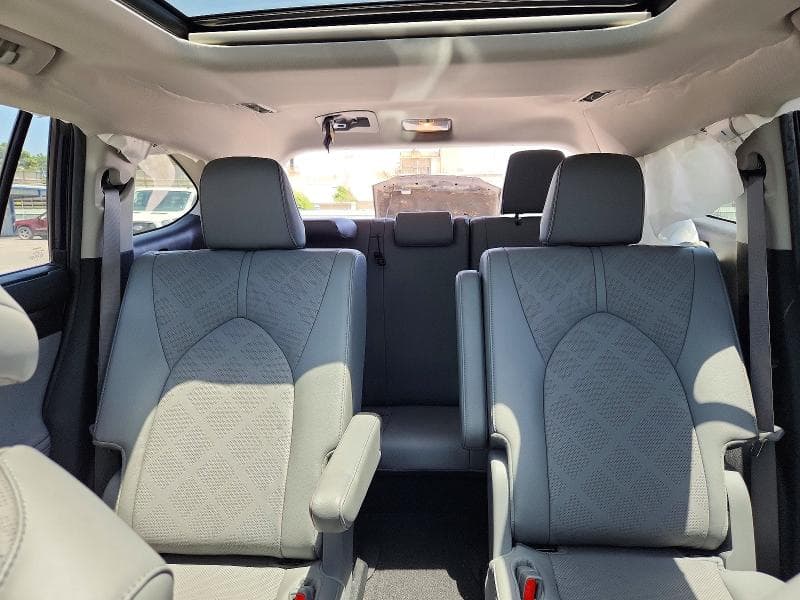 2024 TOYOTA HIGHLANDER PLATINUM 10