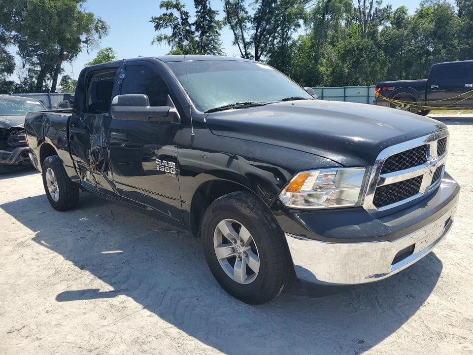 2022 RAM 1500 CLASSIC SLT 4