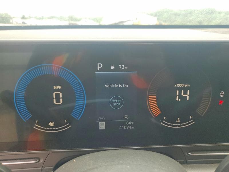 2025 HYUNDAI KONA SE 9