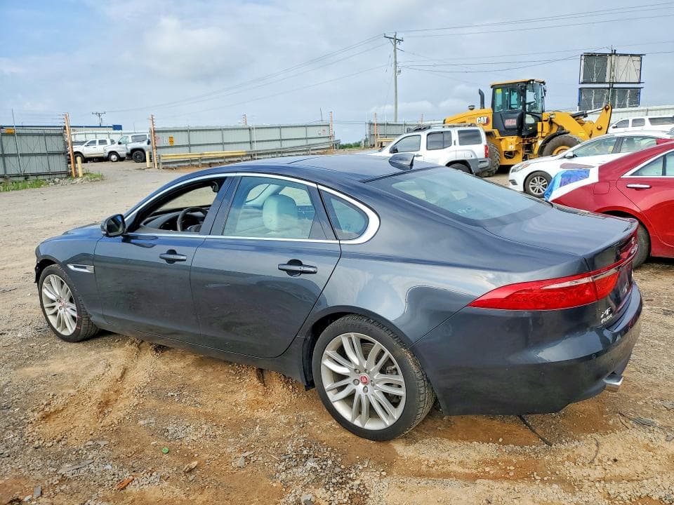 2018 JAGUAR XF PRESTIGE 2