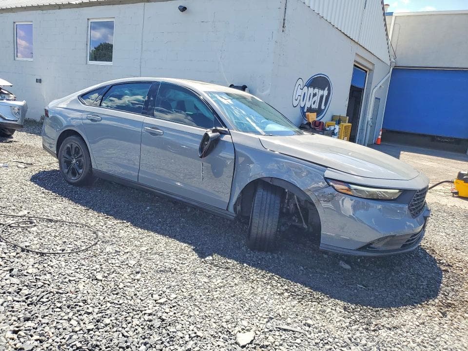 2025 HONDA ACCORD SE 4