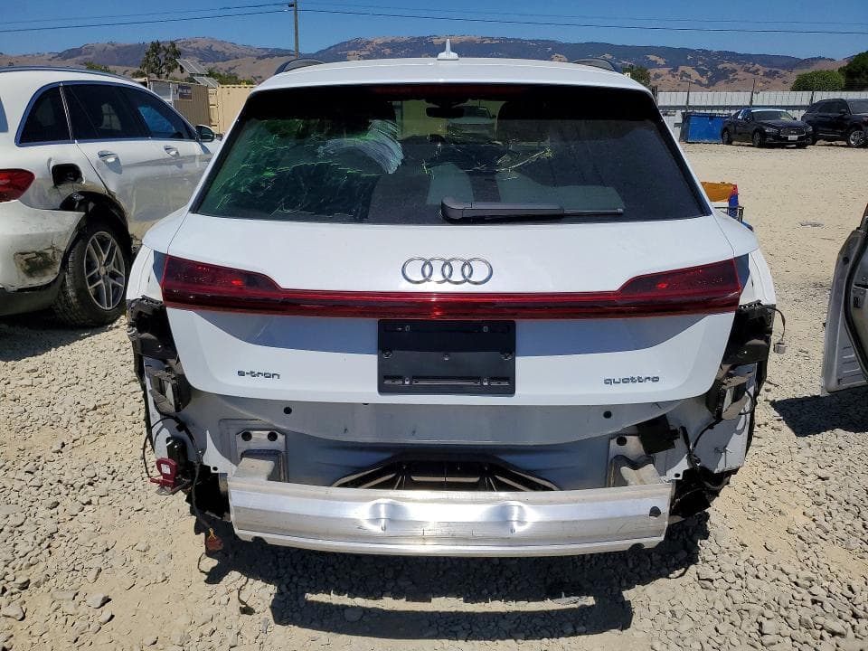 2021 AUDI E-TRON PREMIUM 6