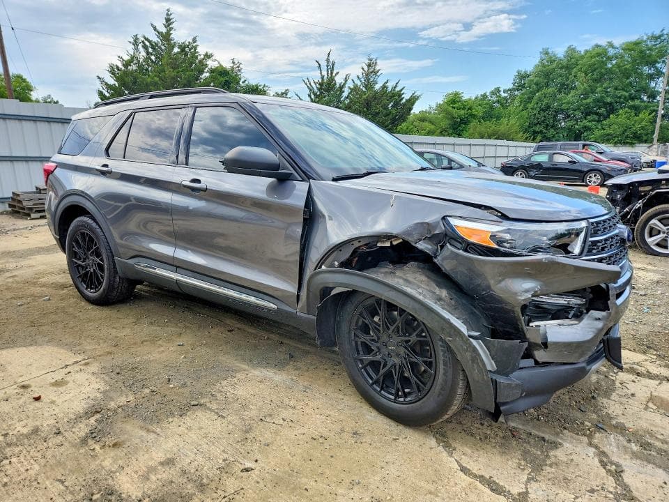 2021 FORD EXPLORER XLT 4