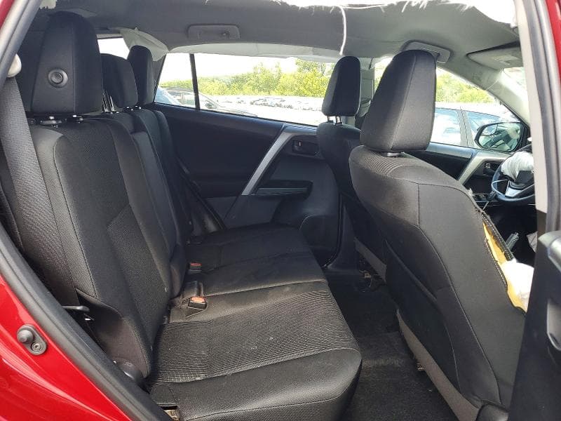 2018 TOYOTA RAV4 LE 11