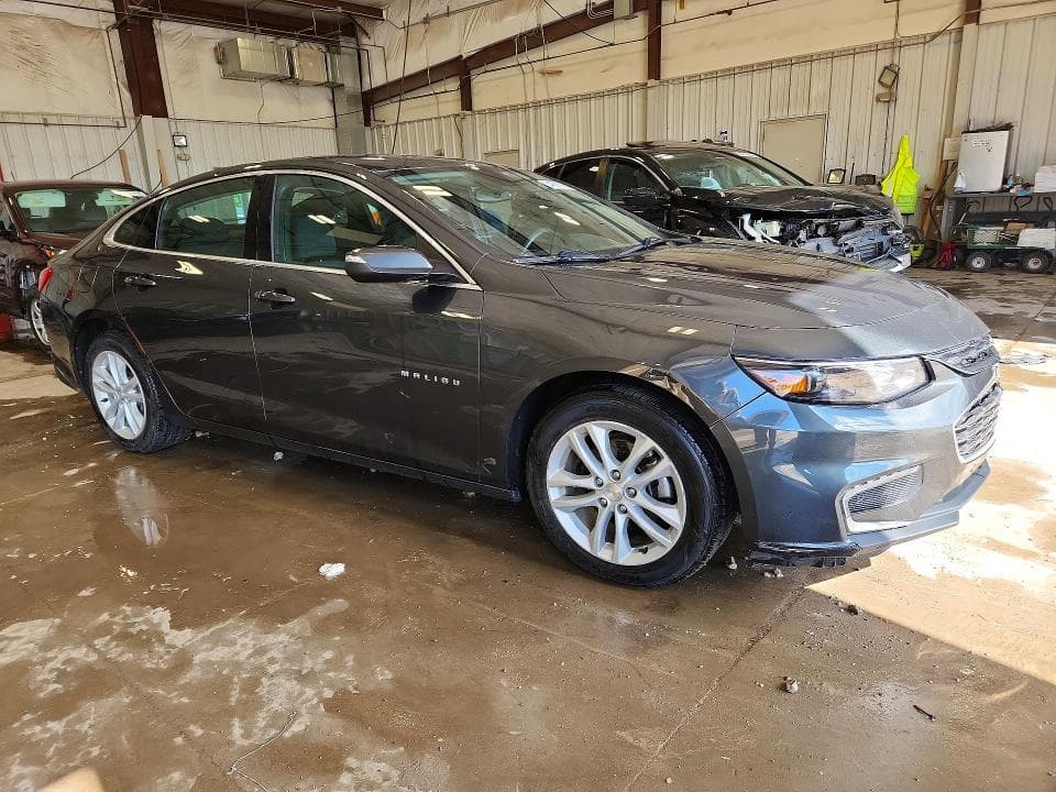 2017 CHEVROLET MALIBU LT 4