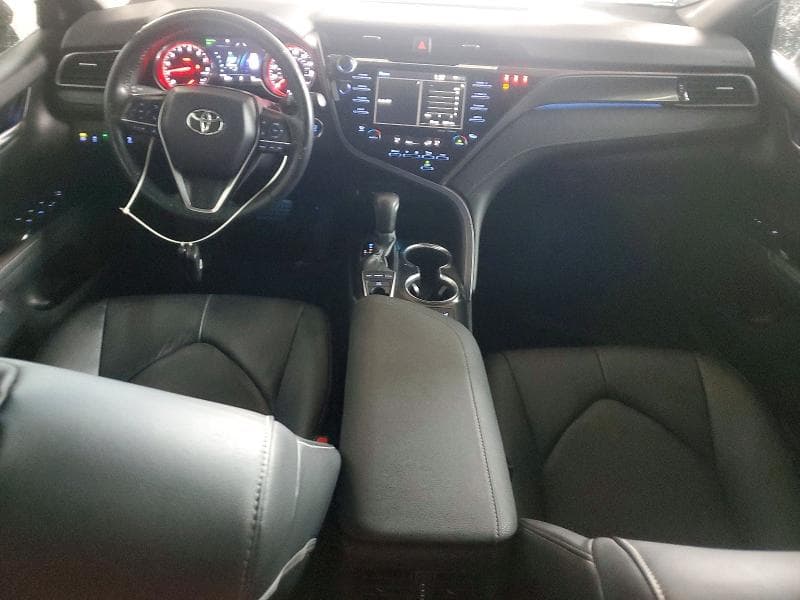 2019 TOYOTA CAMRY XSE 8