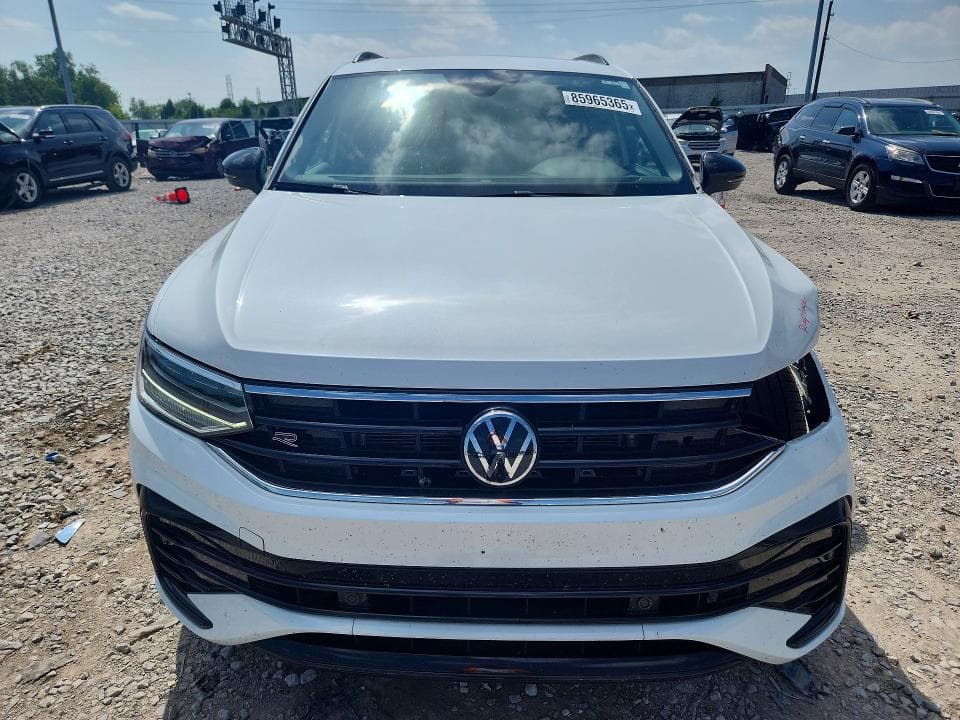 2023 VOLKSWAGEN TIGUAN SE R-LINE BLACK 5