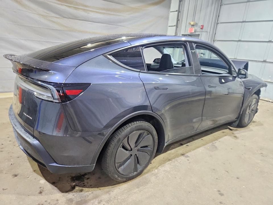2026 TESLA MODEL Y 3