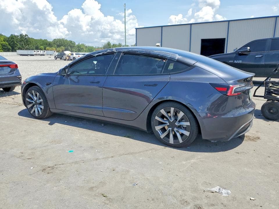 2025 TESLA MODEL 3 2