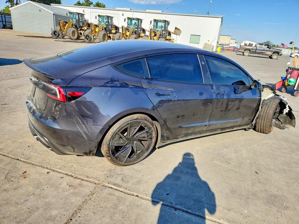 2026 TESLA MODEL 3 3
