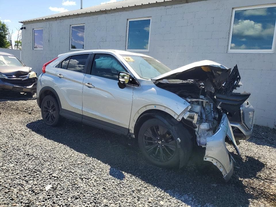 2019 MITSUBISHI ECLIPSE CROSS LE 4