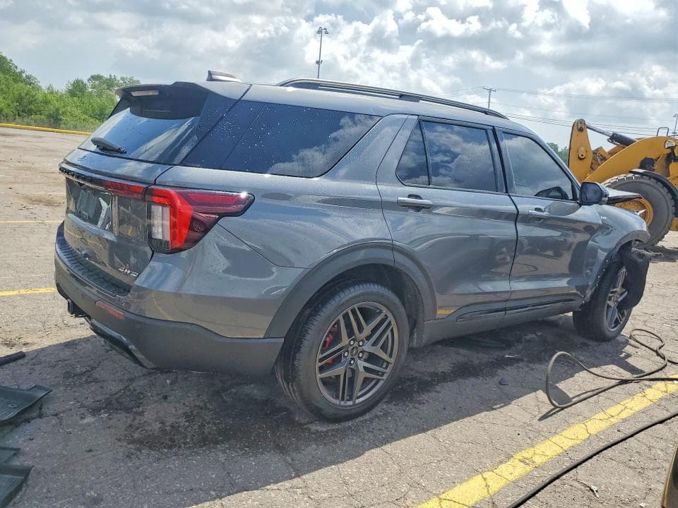2025 FORD EXPLORER ST-LINE 3