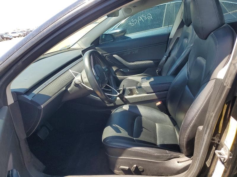 2018 TESLA MODEL 3 7