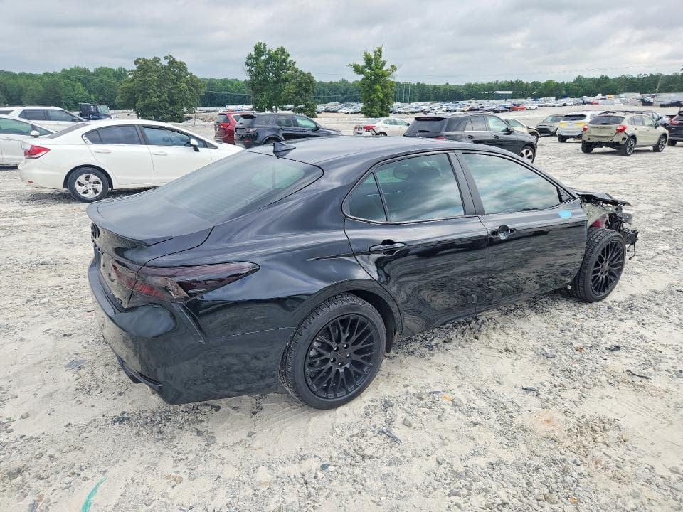 2024 TOYOTA CAMRY SE 3