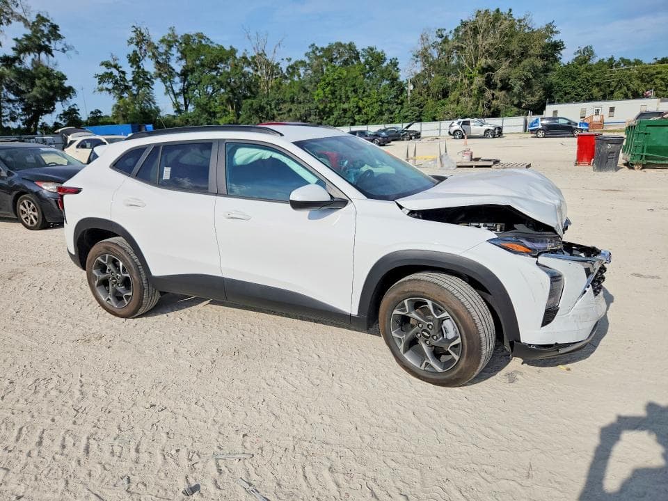 2025 CHEVROLET TRAX 1LT 4