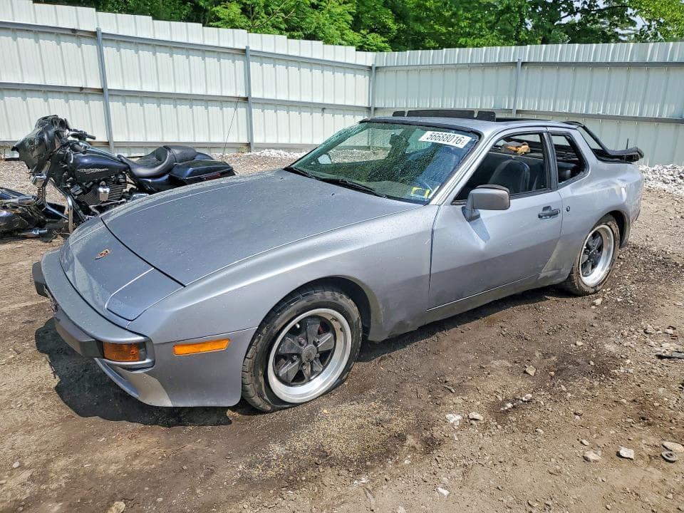 1983 PORSCHE 944