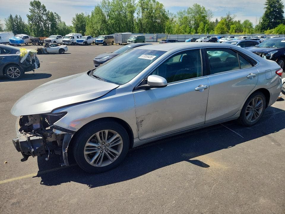 2017 TOYOTA CAMRY SE - 1