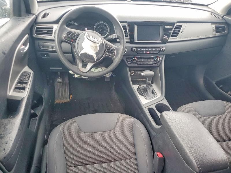 2018 KIA NIRO LX 8