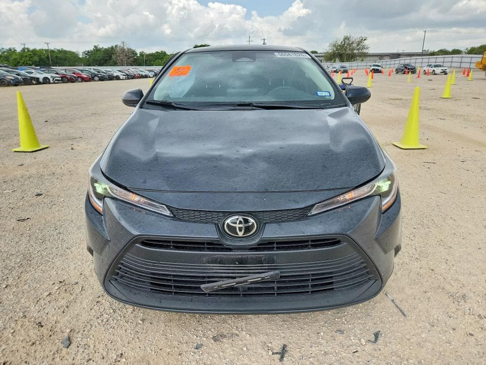 2025 TOYOTA COROLLA LE 5