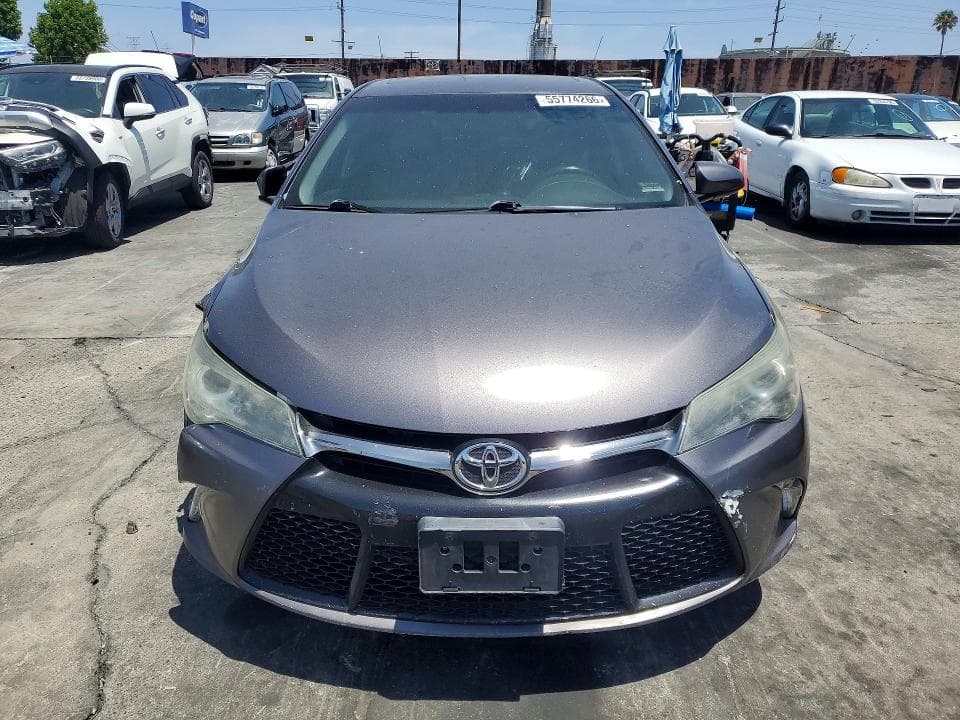 2017 TOYOTA CAMRY SE 5